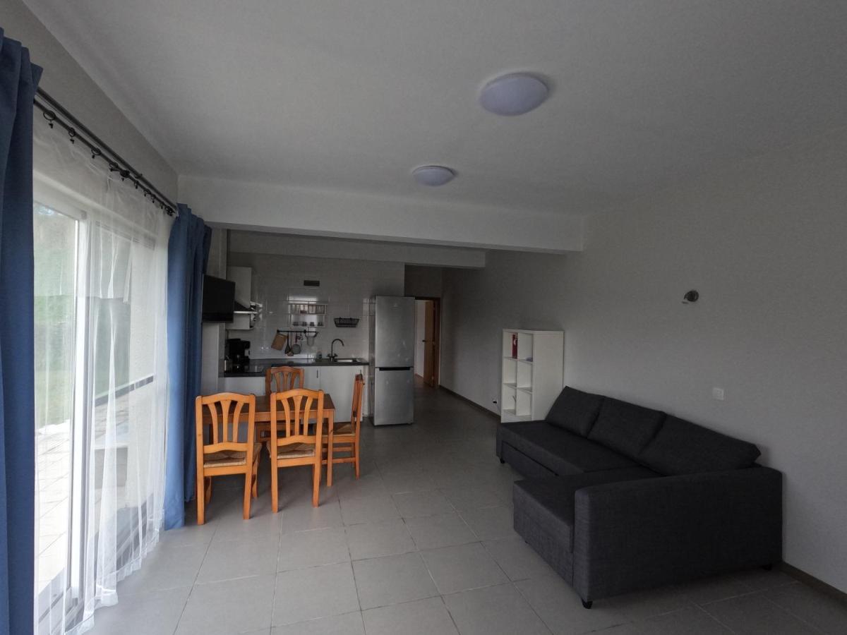 Apartamentos Praia Do Almoxarife Horta  Exterior photo